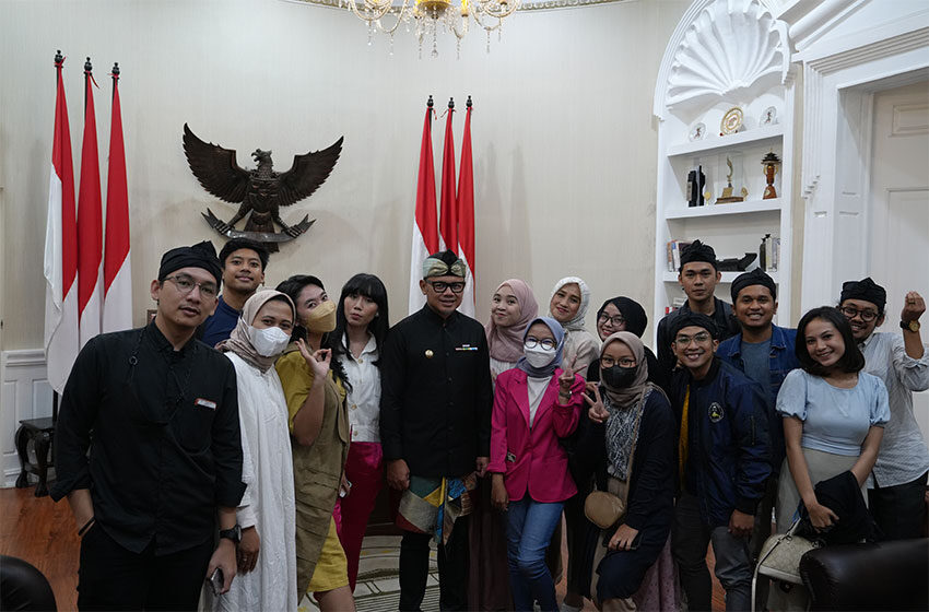  Walikota Bogor, Ajak Warganya Nonton Bareng Film “Mencuri Raden Saleh”